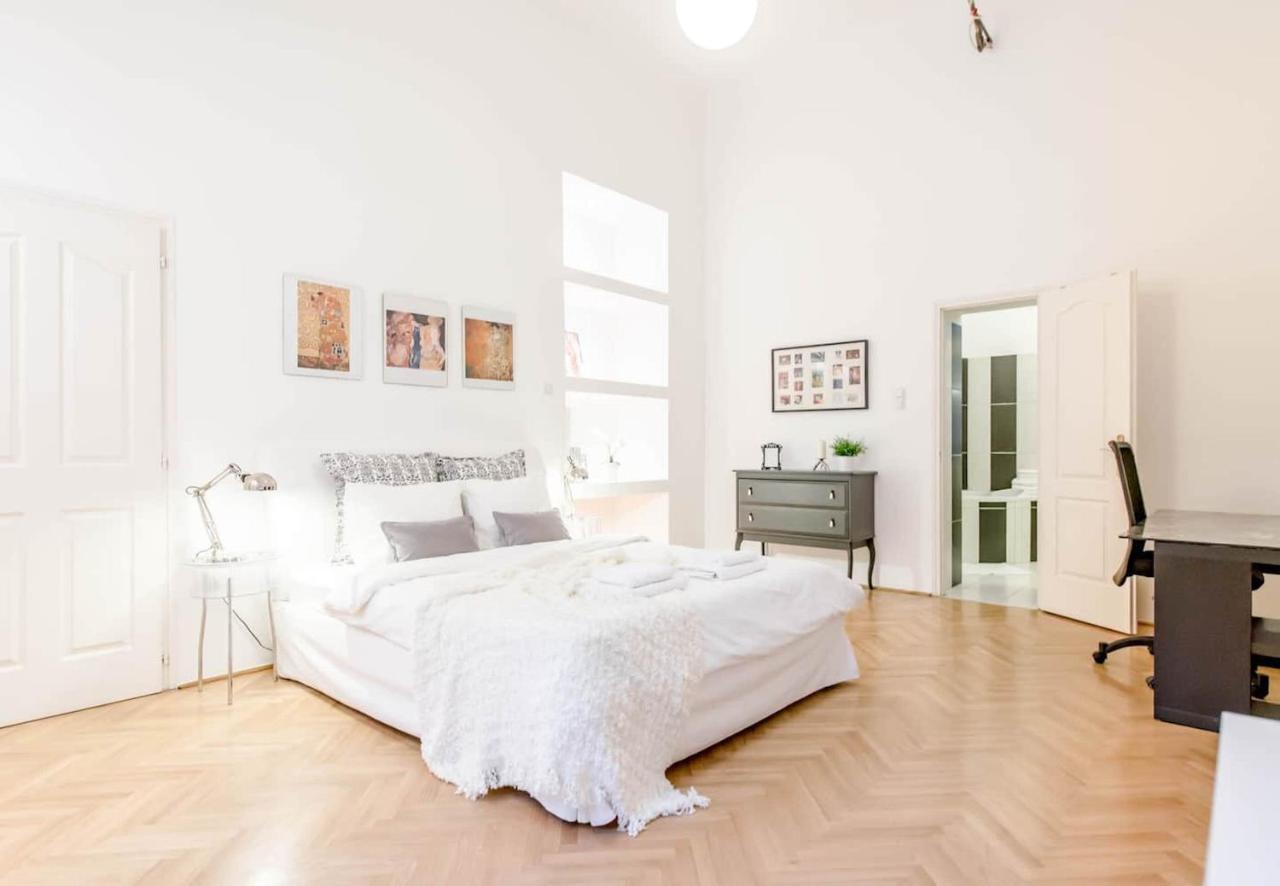 Bourgeois Elegance In The Heart Of Βουδαπέστη Εξωτερικό φωτογραφία