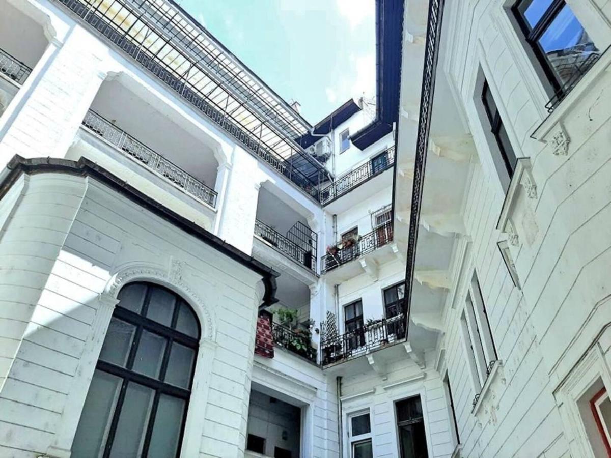 Bourgeois Elegance In The Heart Of Βουδαπέστη Εξωτερικό φωτογραφία