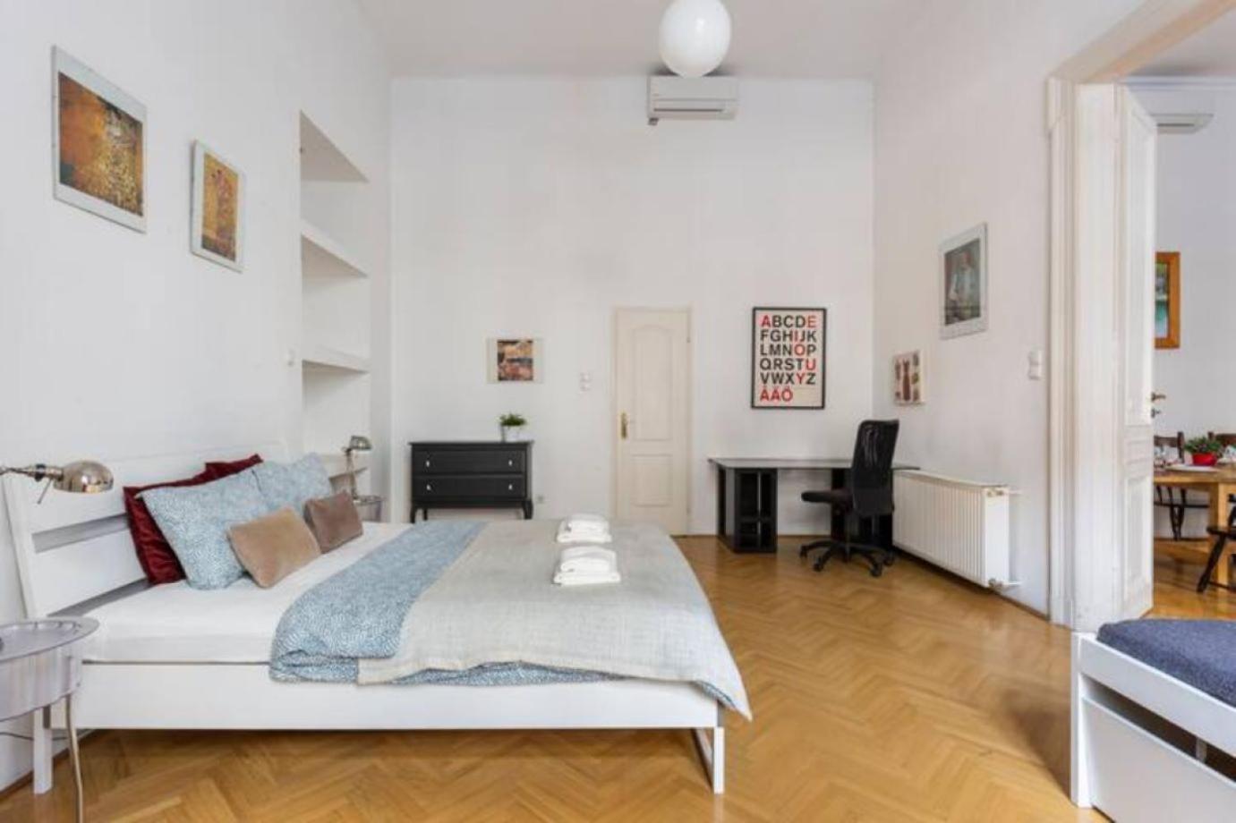 Bourgeois Elegance In The Heart Of Βουδαπέστη Εξωτερικό φωτογραφία